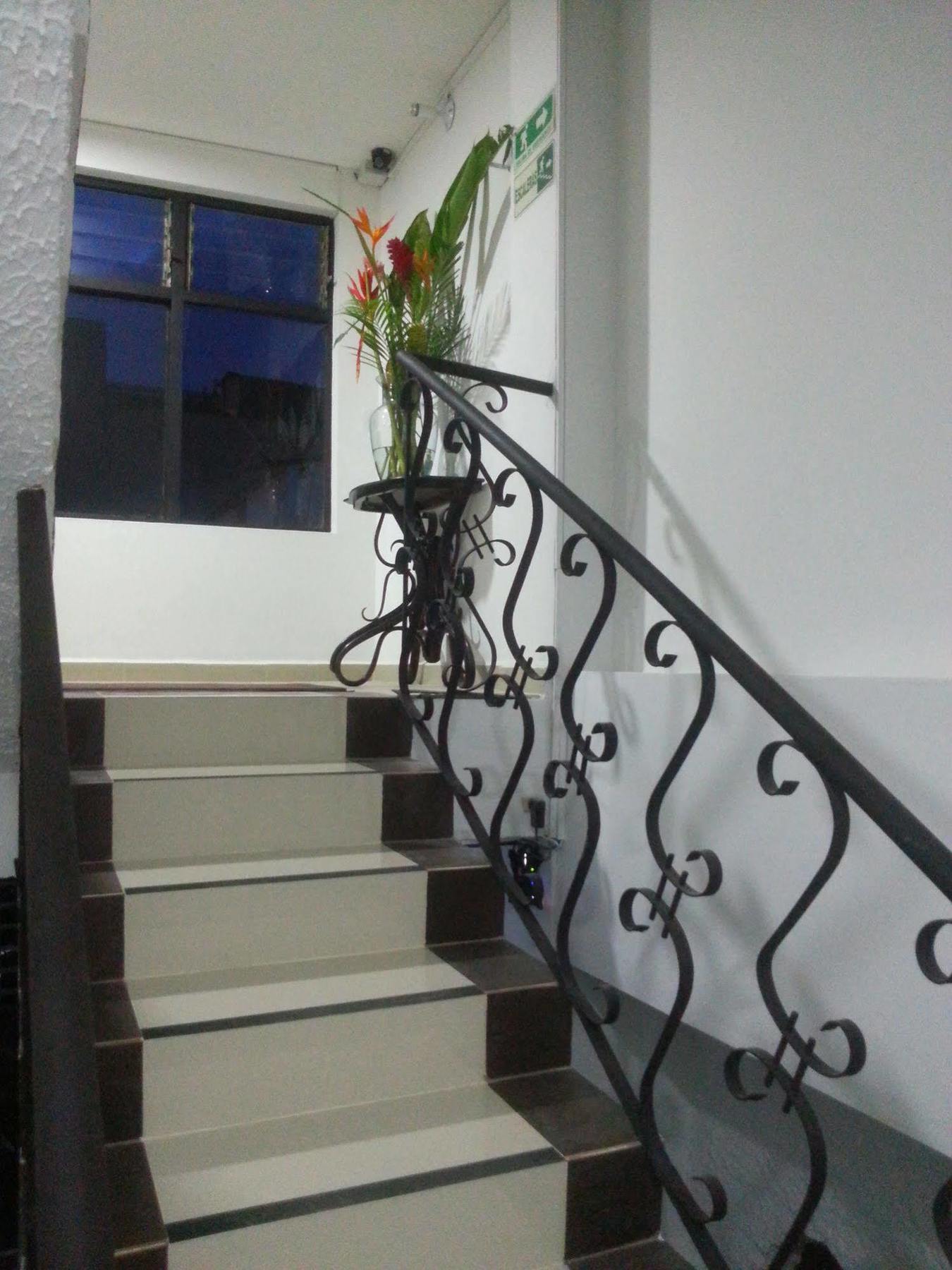 Hotel Colonial Plaza Букараманга Екстериор снимка
