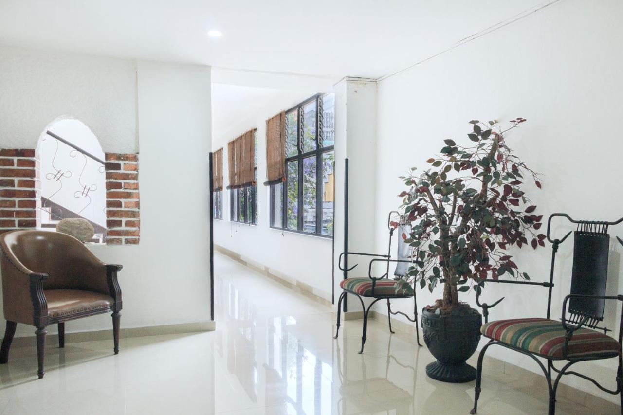 Hotel Colonial Plaza Букараманга Екстериор снимка